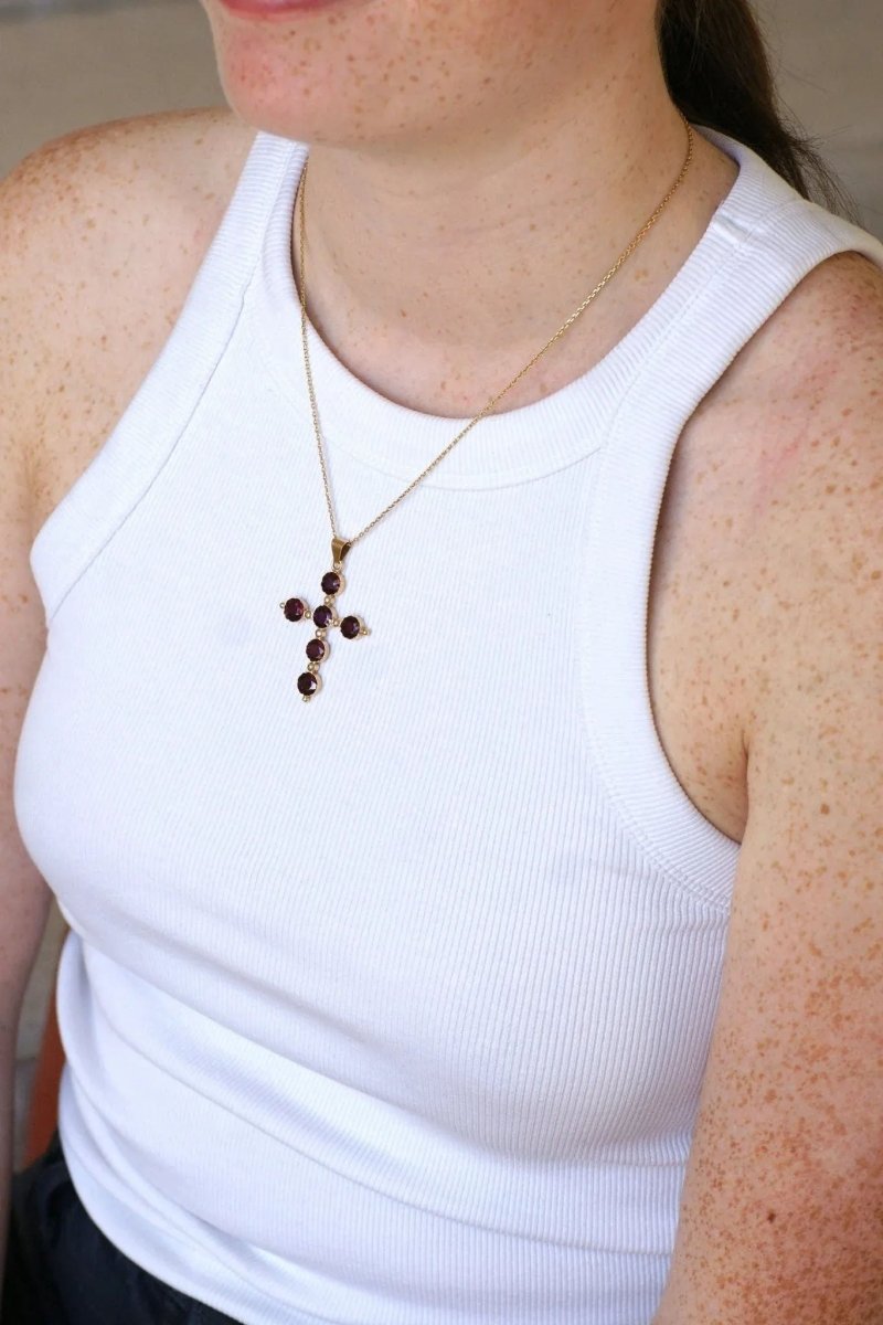 Croix Ancienne Grenats et Perles sur Or jaune - Castafiore