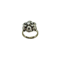 Entourage Ring in white gold, Platinum, and Diamonds