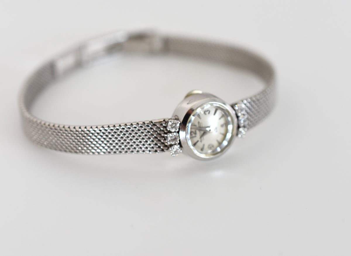 JAEGER-LECOULTRE Watch in White gold and Diamonds