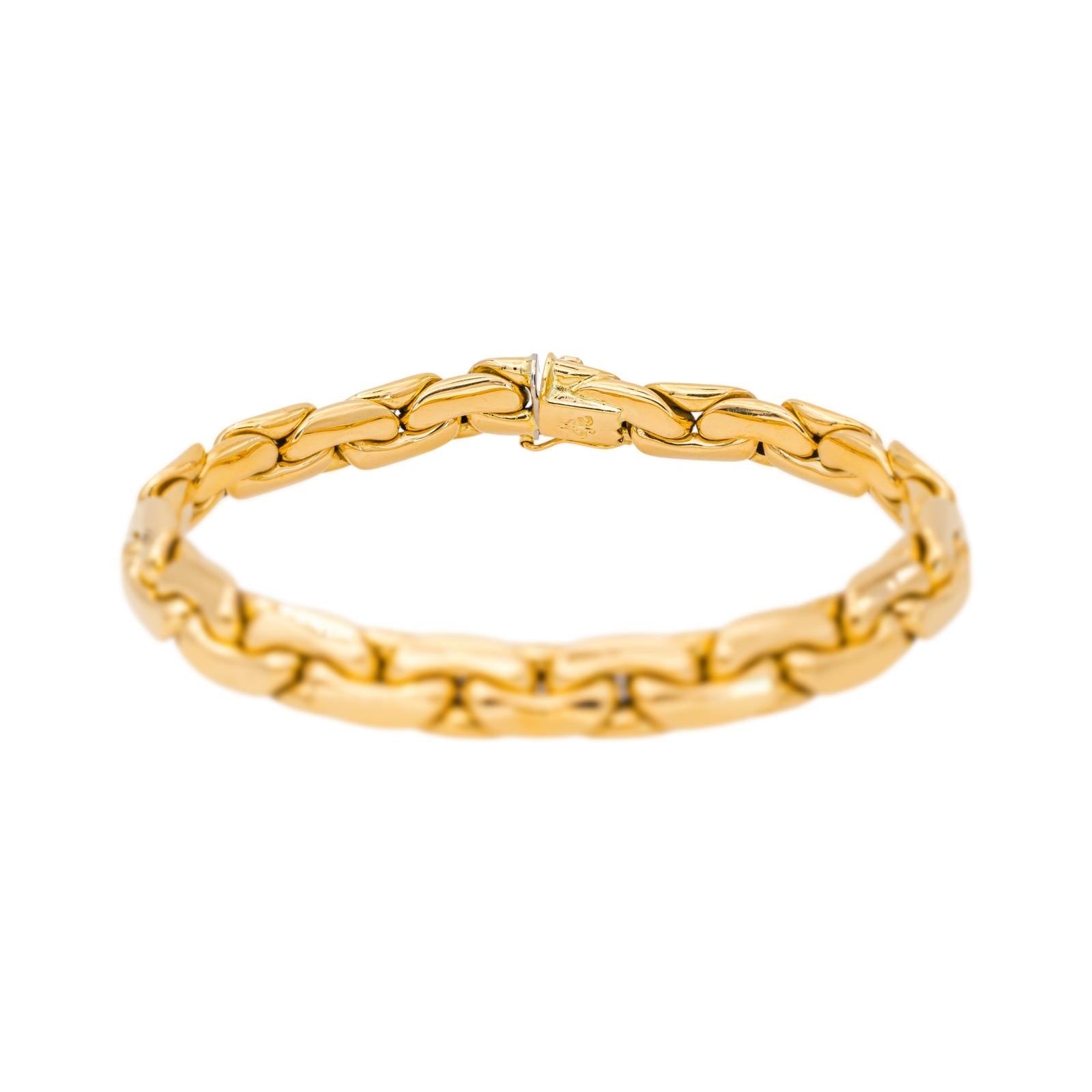 Yellow Gold Bean-Shaped Link Bracelet