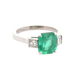 2.36-carat Emerald ring with diamonds