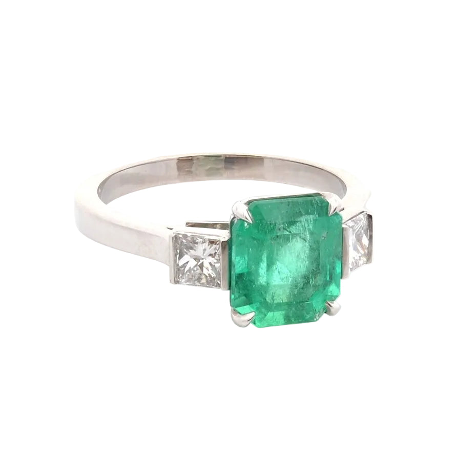 2.36-carat Emerald ring with diamonds