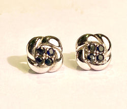 Boucles d'oreilles Puces en or blanc et saphirs
