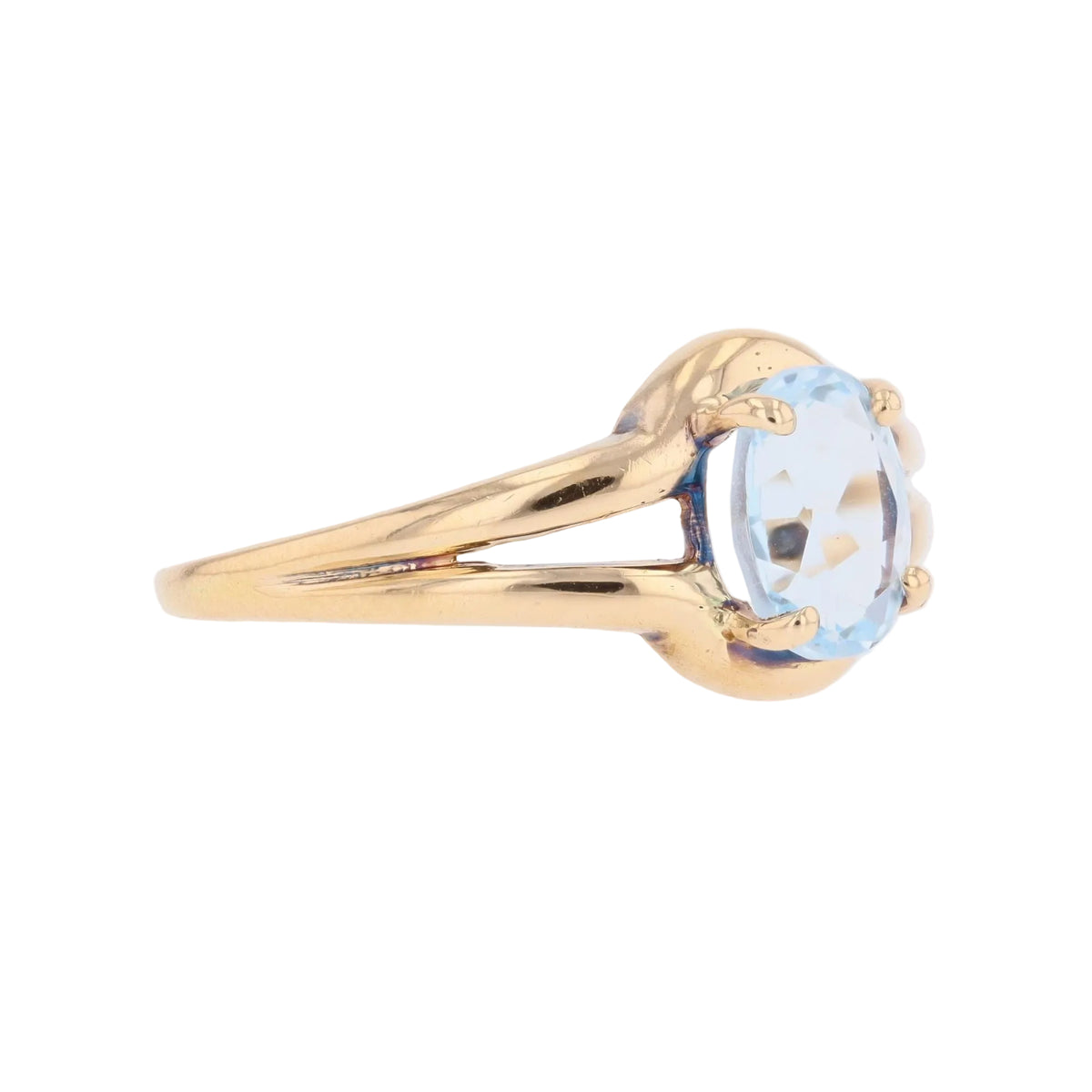 Yellow Gold and Aquamarine Solitaire Ring