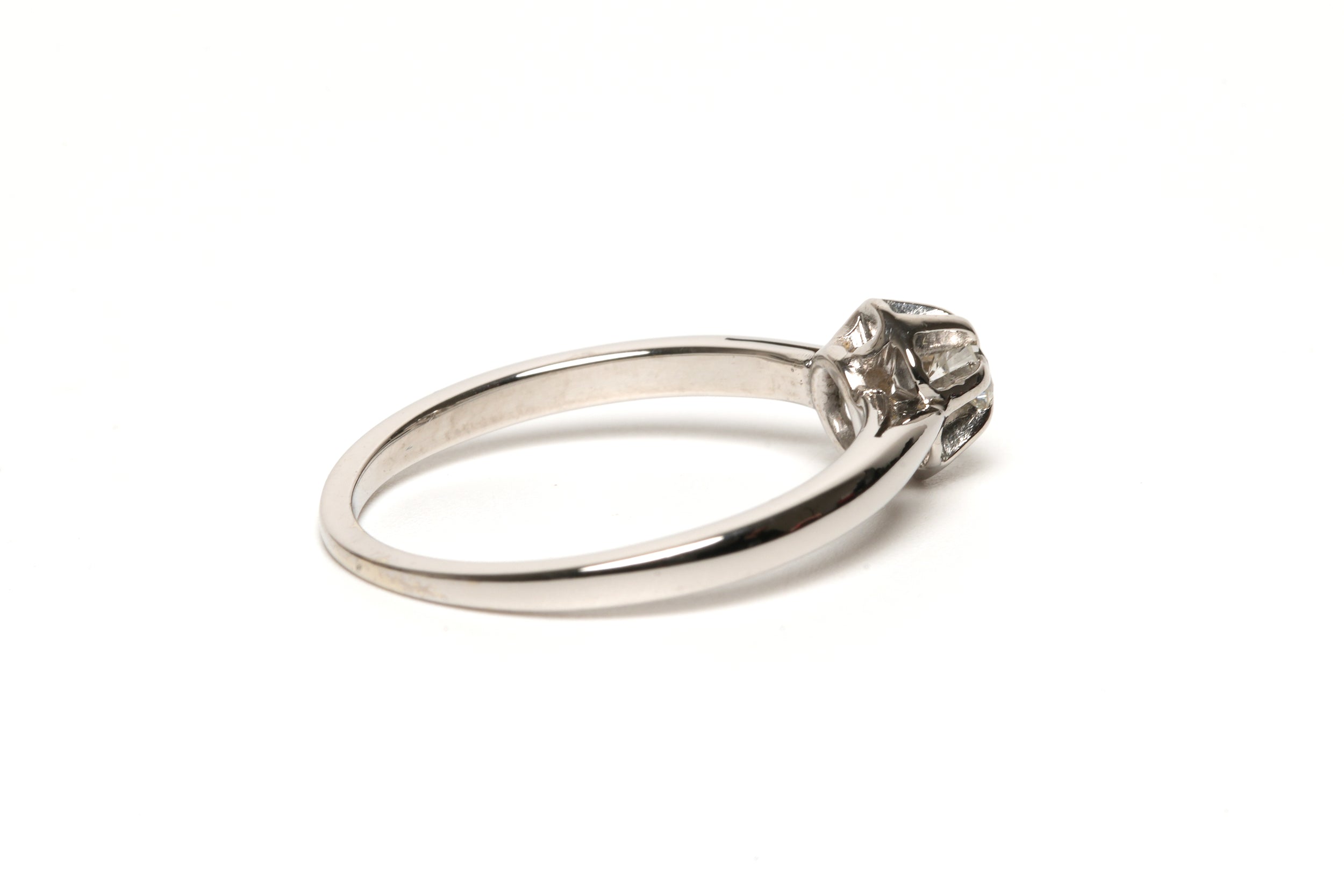 Bague Solitaire en or blanc et diamant