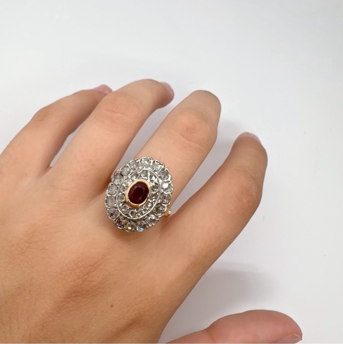 "Entourage" Ring in Yellow Gold, Rubies, and Diamonds