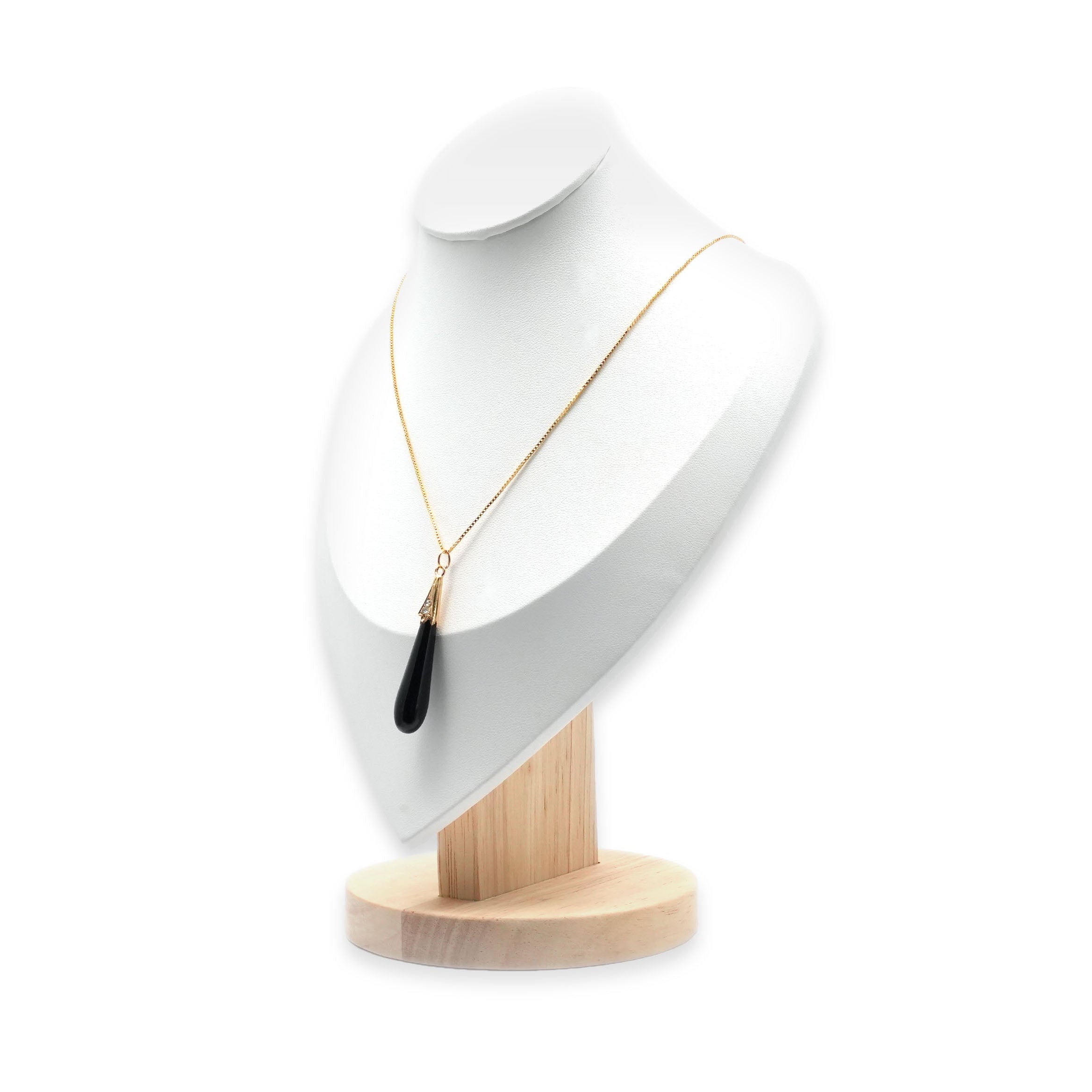 Yellow Gold Necklace with Onyx and Diamond Pendant