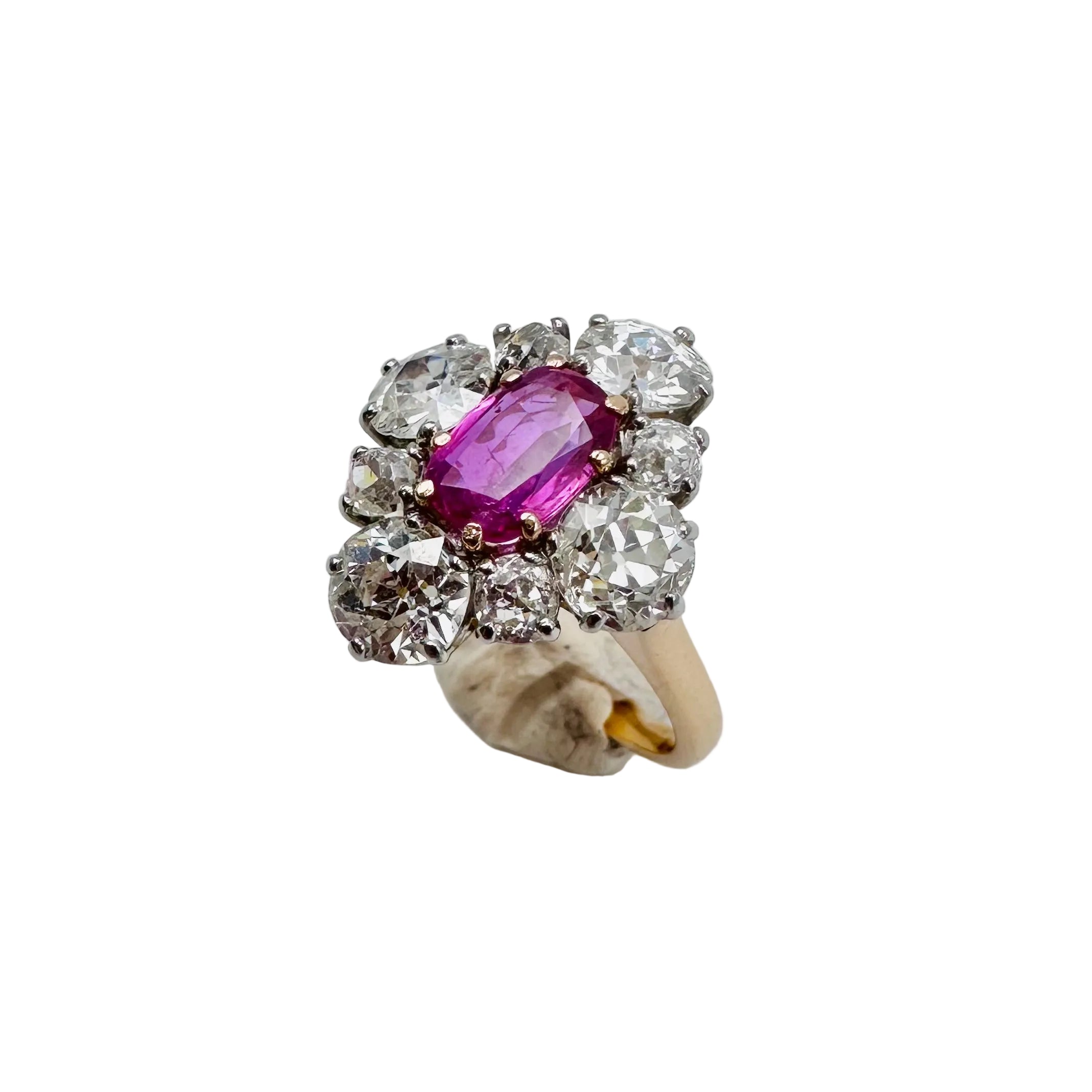 Marquise Ring in Yellow gold and Pink sapphire