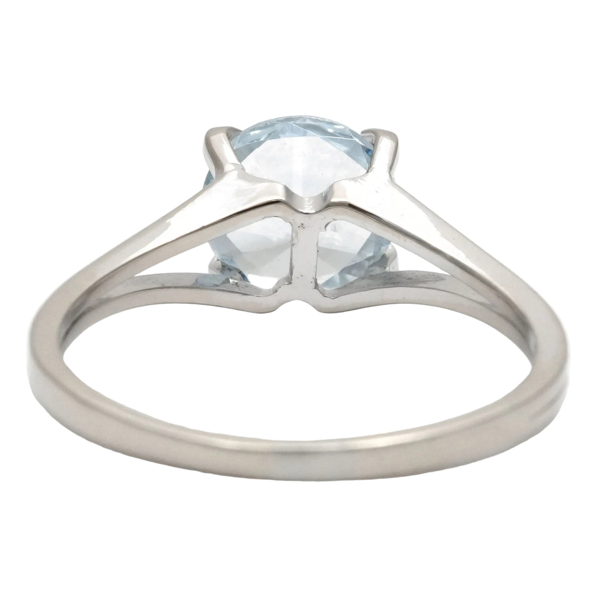 White Gold and Aquamarine Solitaire Ring