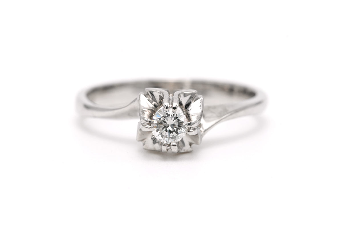 Bague Solitaire en or blanc et diamant