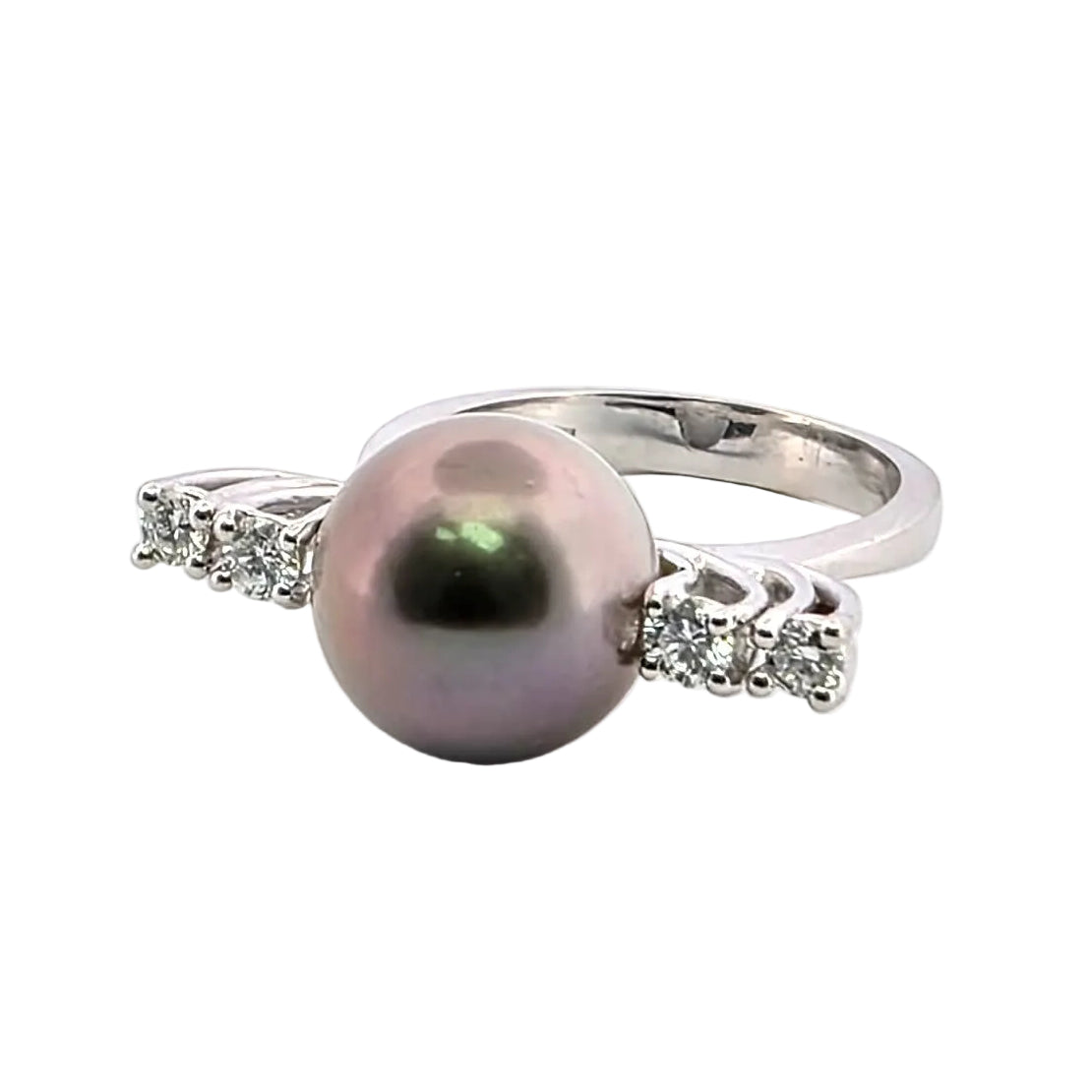 Solitaire Ring in White gold with Pearls and Diamonds