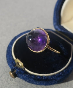 Yellow gold and Amethyst Cocktail Ring