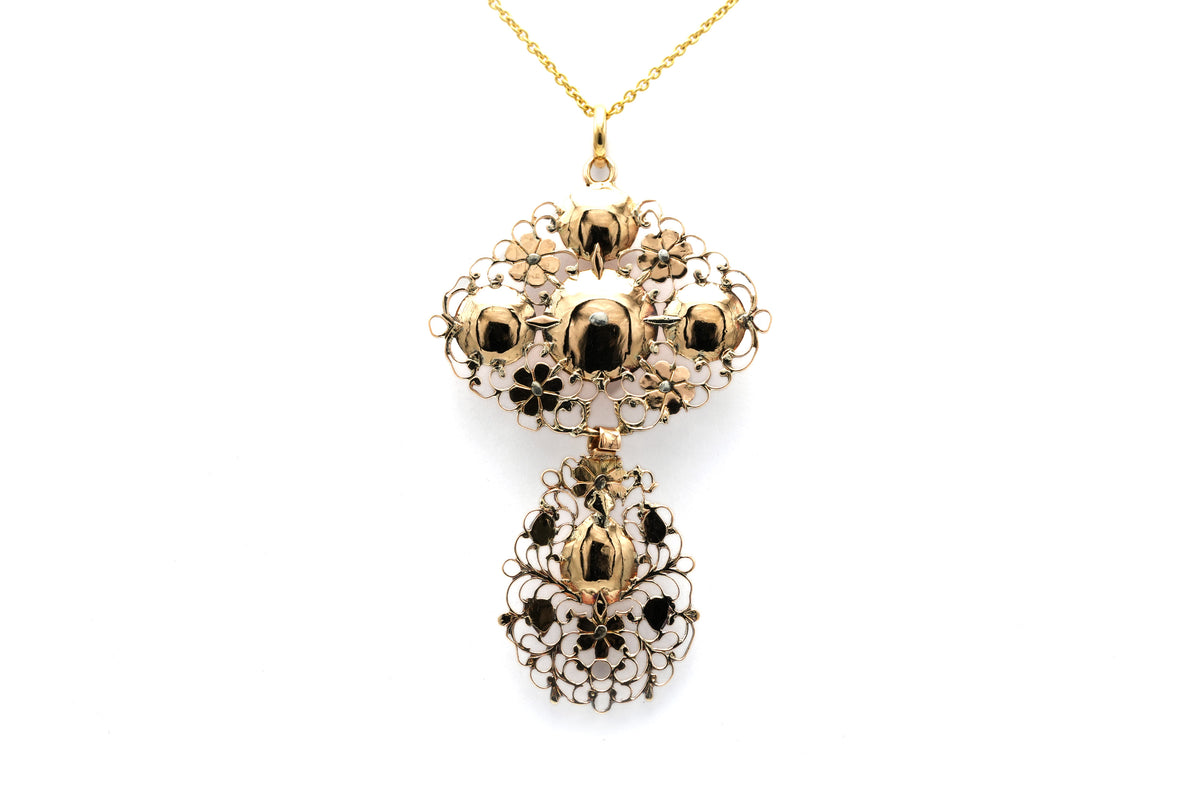 Pendentif en or jaune et diamants