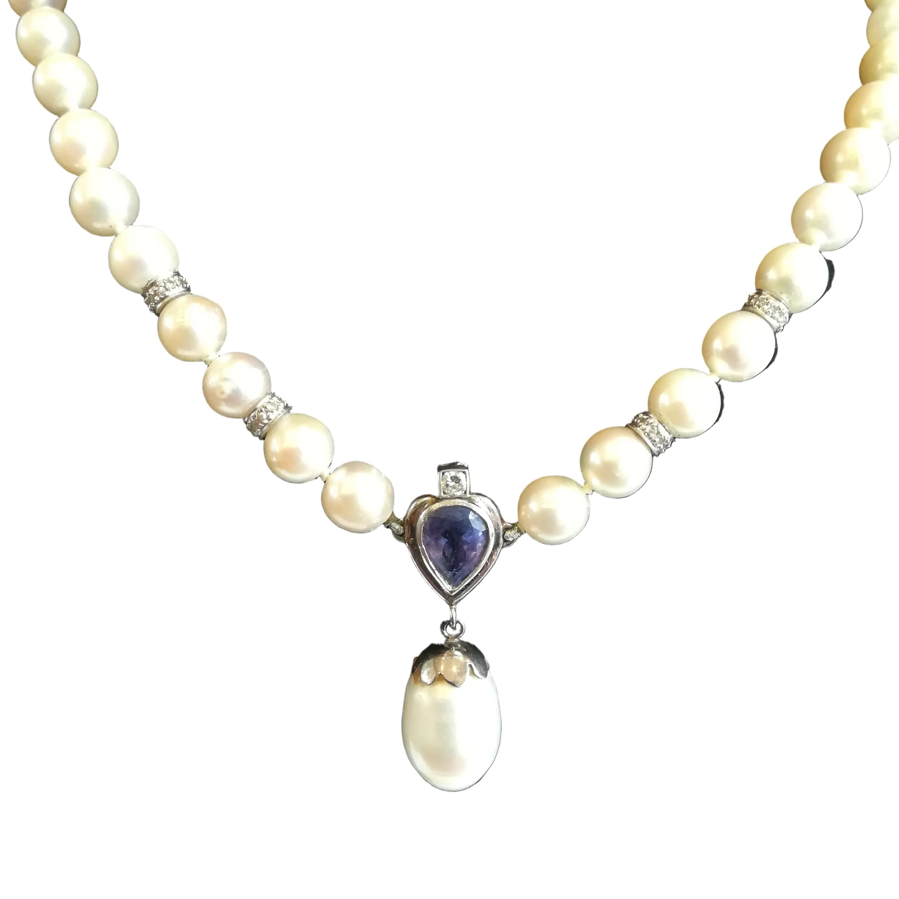 Necklace Pearls in White gold, Tanzanite and Diamonds