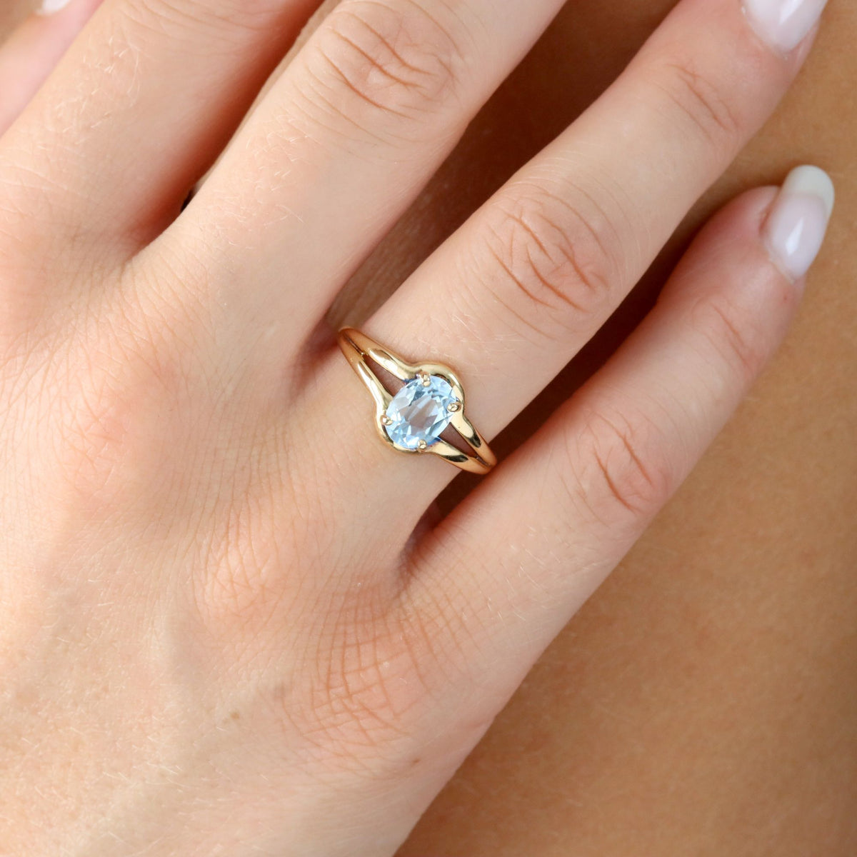 Yellow Gold and Aquamarine Solitaire Ring
