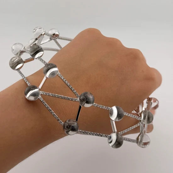 CARTIER "Les Molécules" Choker Necklace in white gold and rock crystal