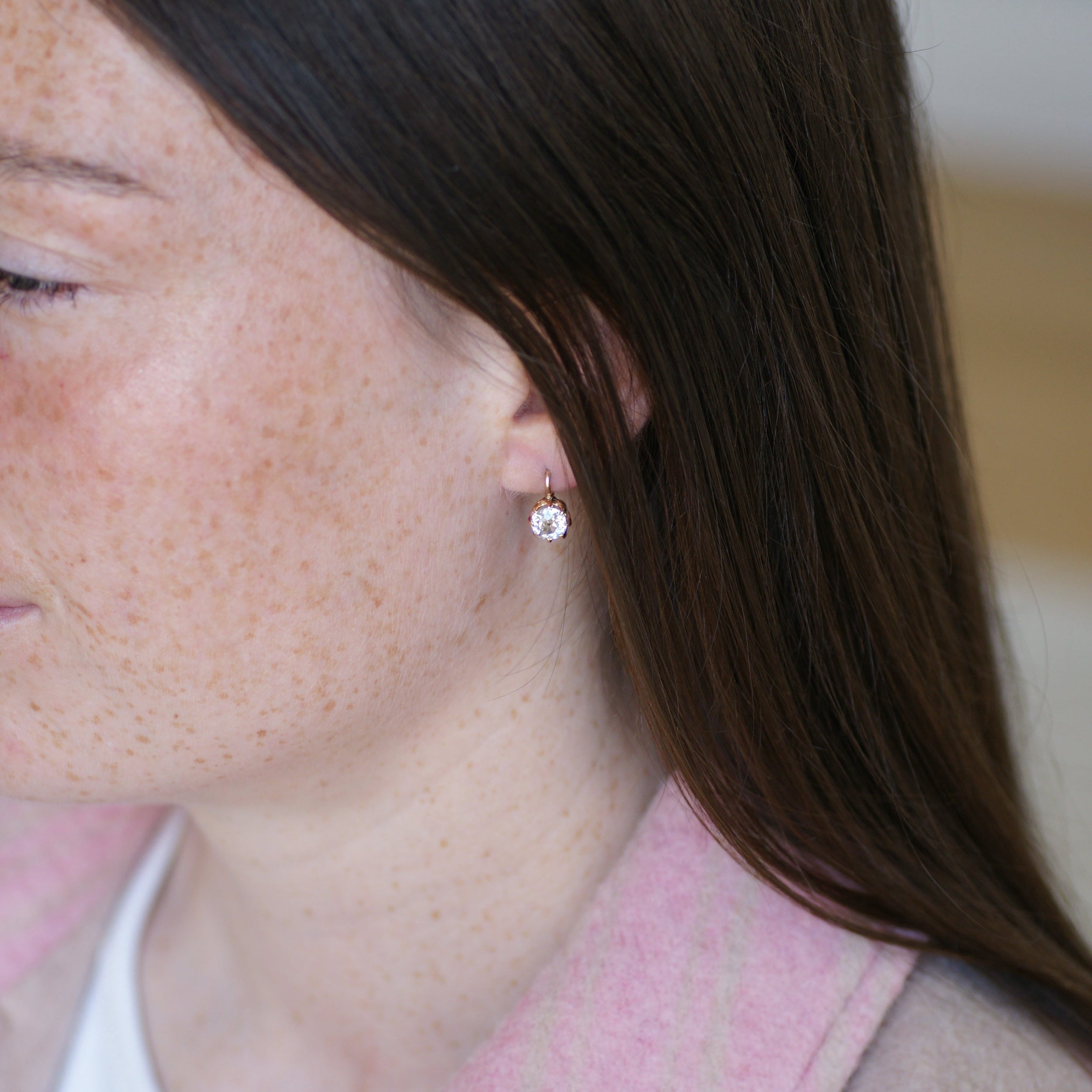 Lever-back earrings in Rose gold and Diamonds