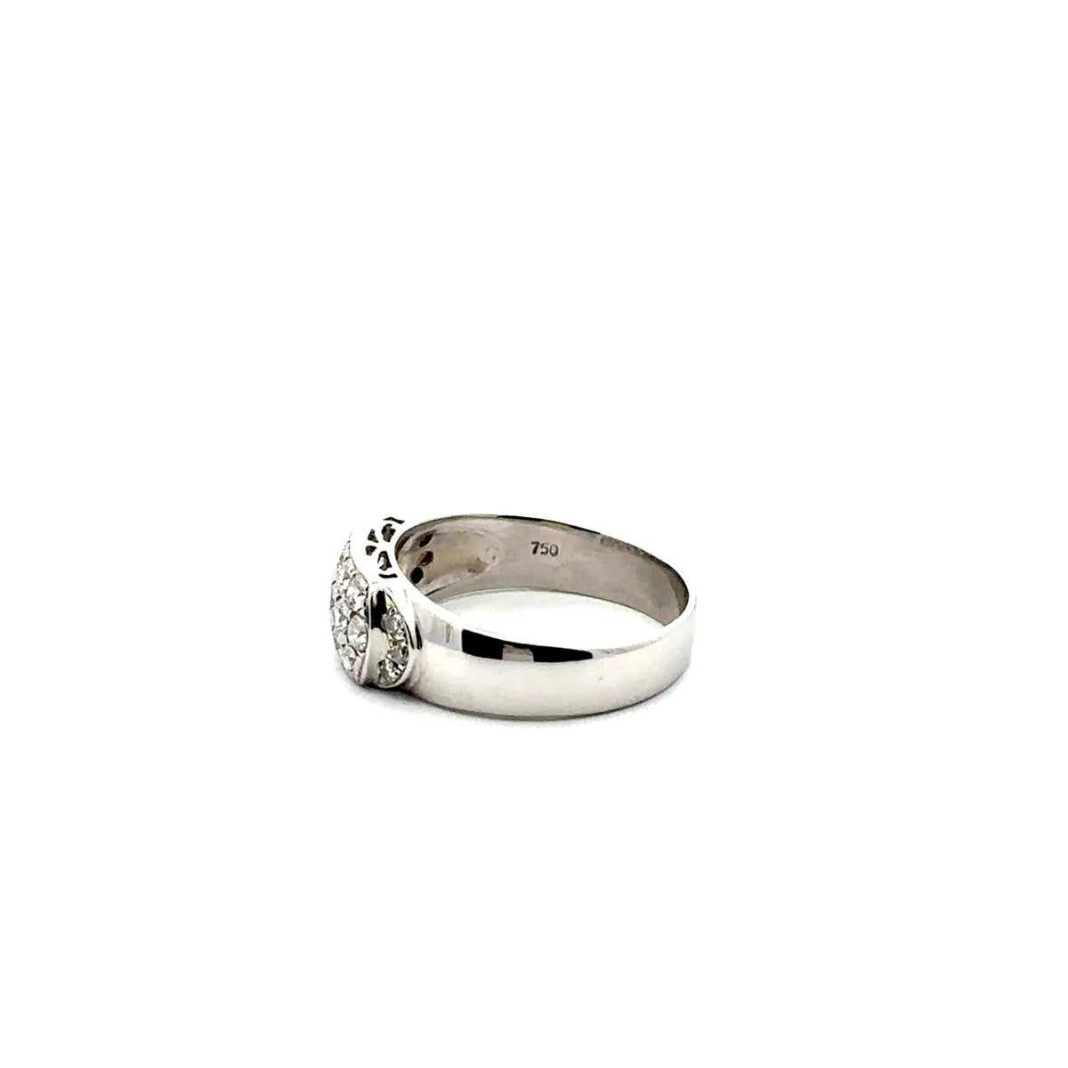 Bague Pavée en or blanc et diamants