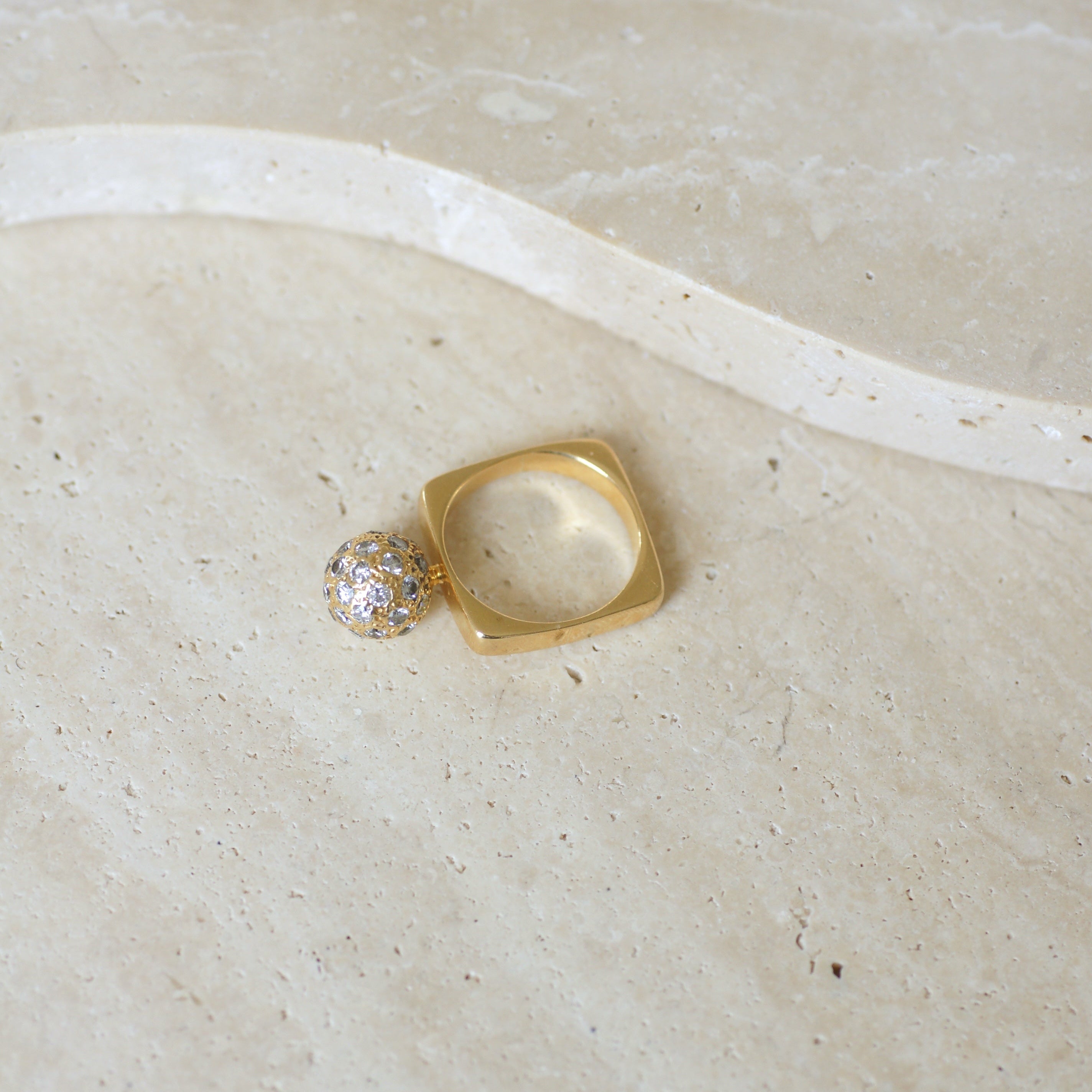 Ring DINH VAN in yellow gold and diamonds