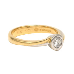 Solitaire Ring in White gold, Yellow gold, and Diamond