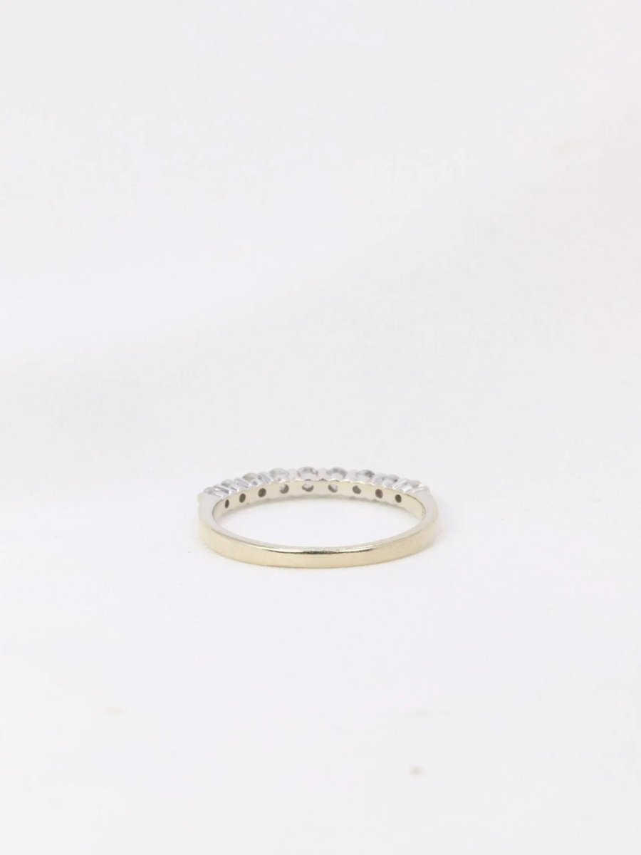 Demi - Alliance américaine en or blanc et diamants 0,36 ct - Castafiore