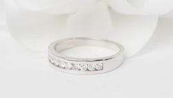 Demi alliance en or blanc et diamants 0.25ct - Castafiore