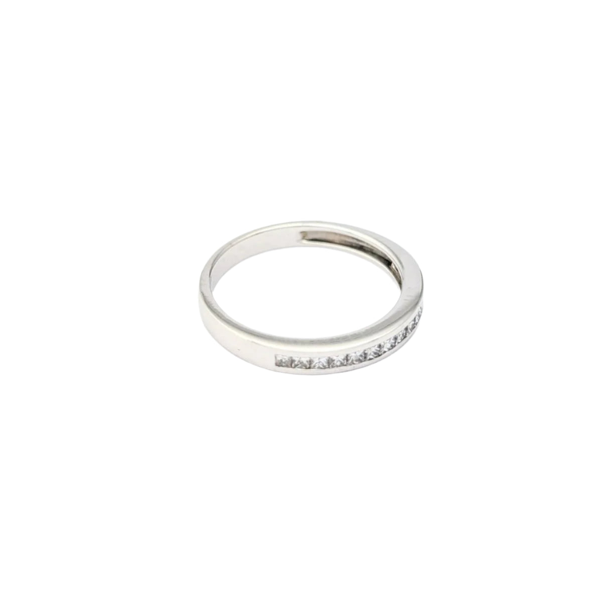 Demi - alliance en or blanc et diamants - Castafiore
