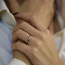 Demi alliance TIFFANY & CO - Olga Peretti en platine et diamants - Castafiore