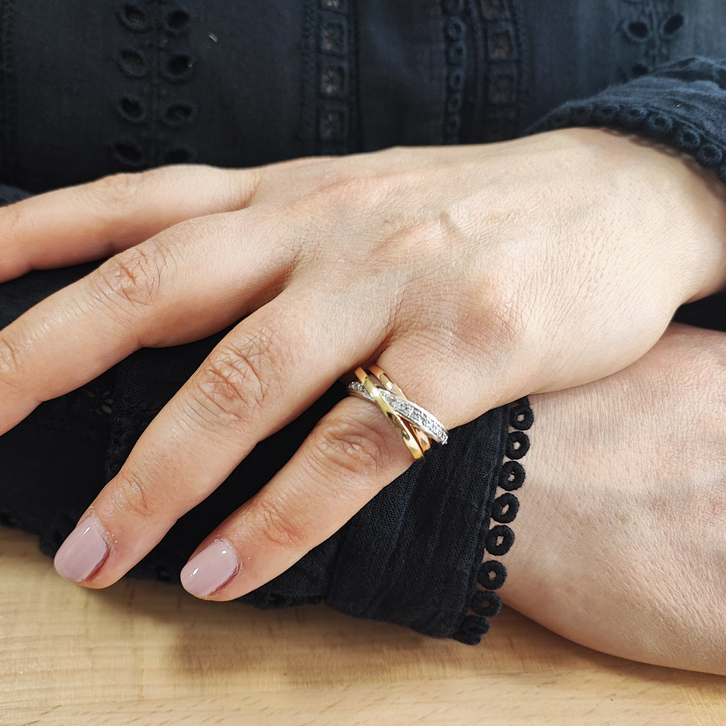 GUY LAROCHE Wedding band in white gold, yellow gold, rose gold, and diamonds