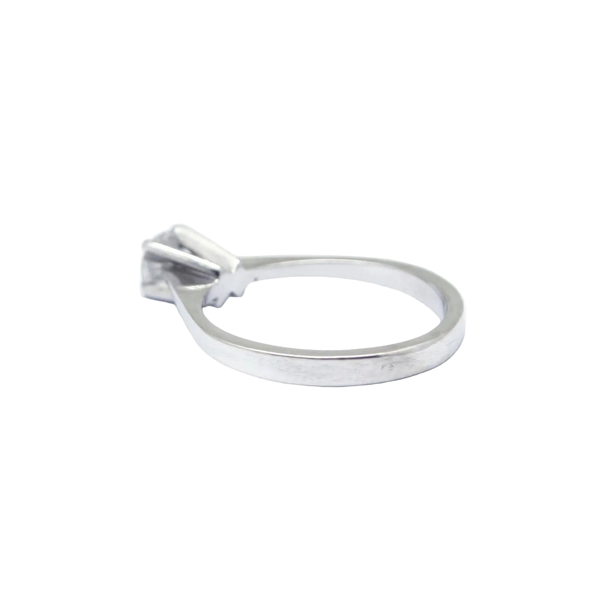 White Gold Solitaire Ring with Diamond