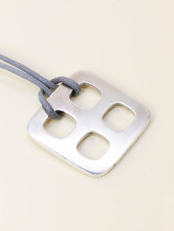 DINH VAN Colier Pendentif moderniste Cordon Gris - Castafiore