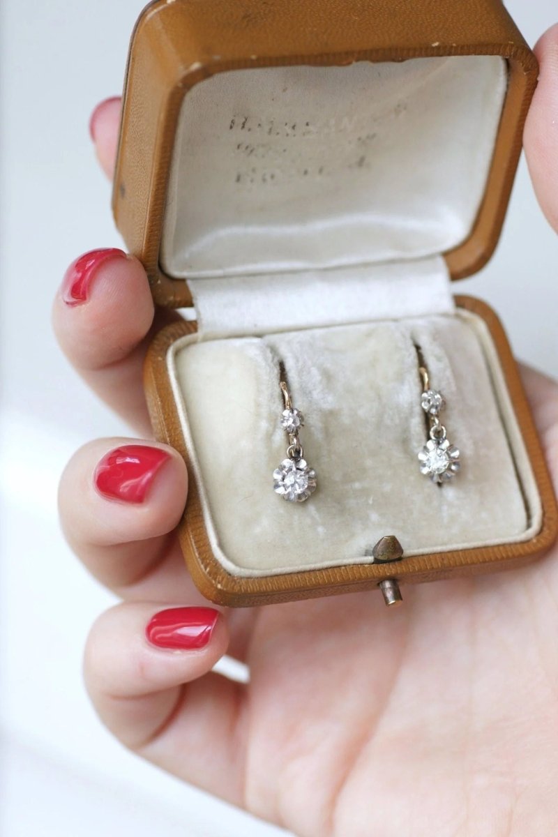 Dormeuses anciennes en or, platine, et diamants - Castafiore