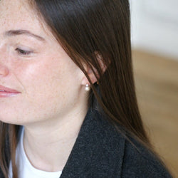 Dormeuses Anciennes Perles Mabé et Saphirs Blancs - Castafiore