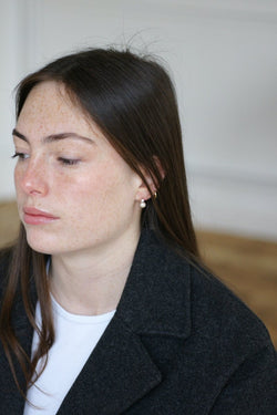 Dormeuses Anciennes Perles Mabé et Saphirs Blancs - Castafiore