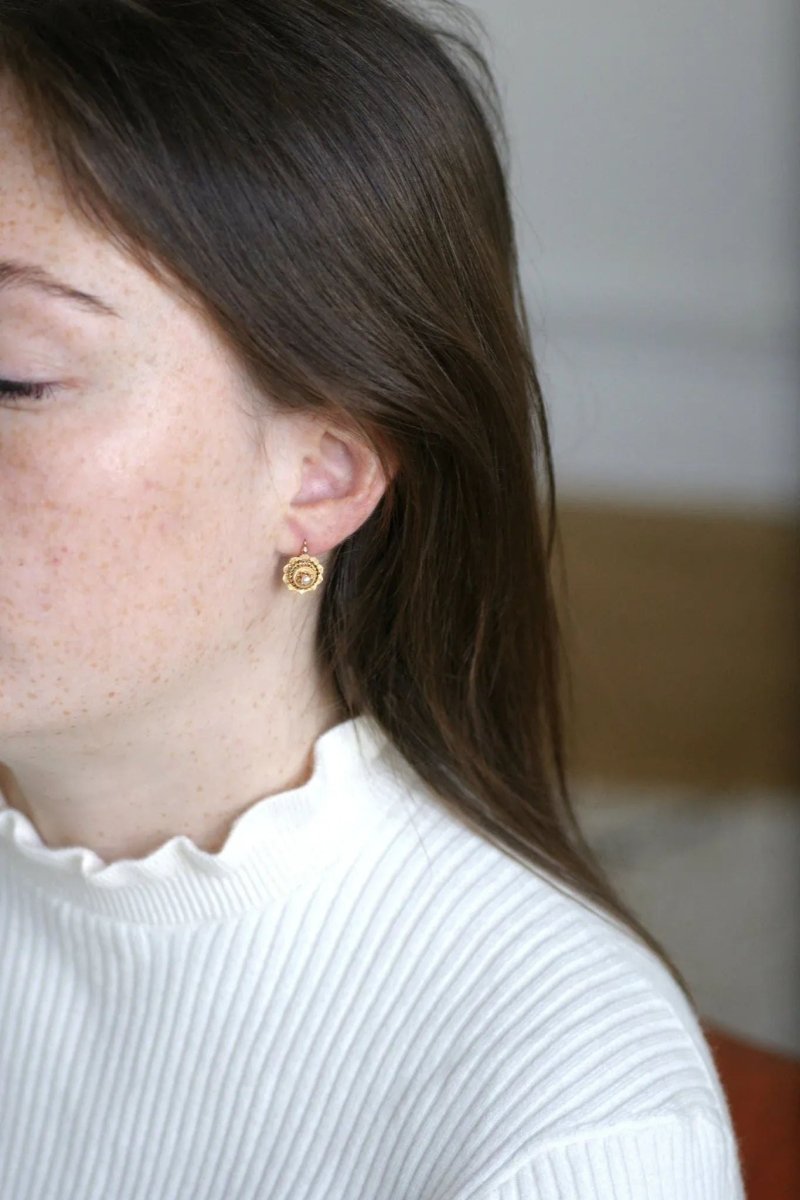 Dormeuses en or jaune et perles fines - Castafiore