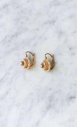 Dormeuses en or jaune et perles fines - Castafiore