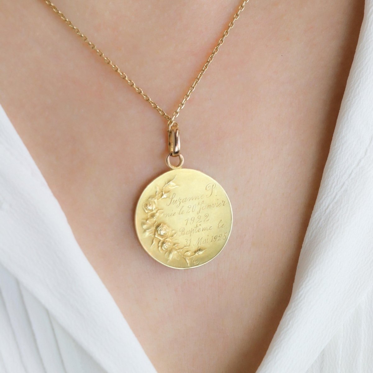 DROPSY Médaille Art Nouveau Sancta Maria or jaune - Castafiore