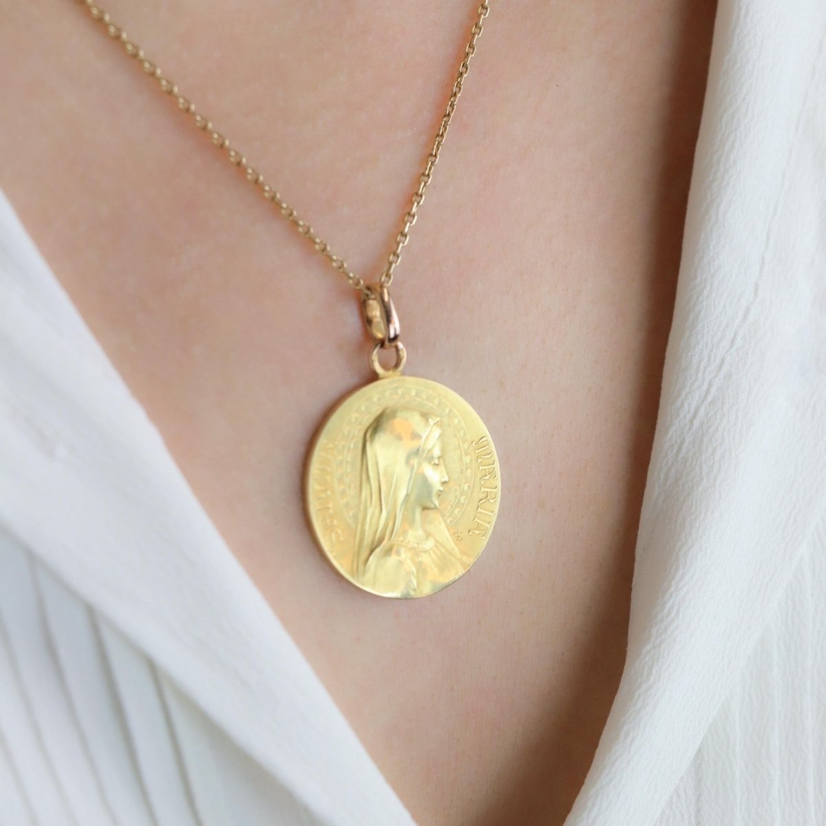 DROPSY Médaille Art Nouveau Sancta Maria or jaune - Castafiore
