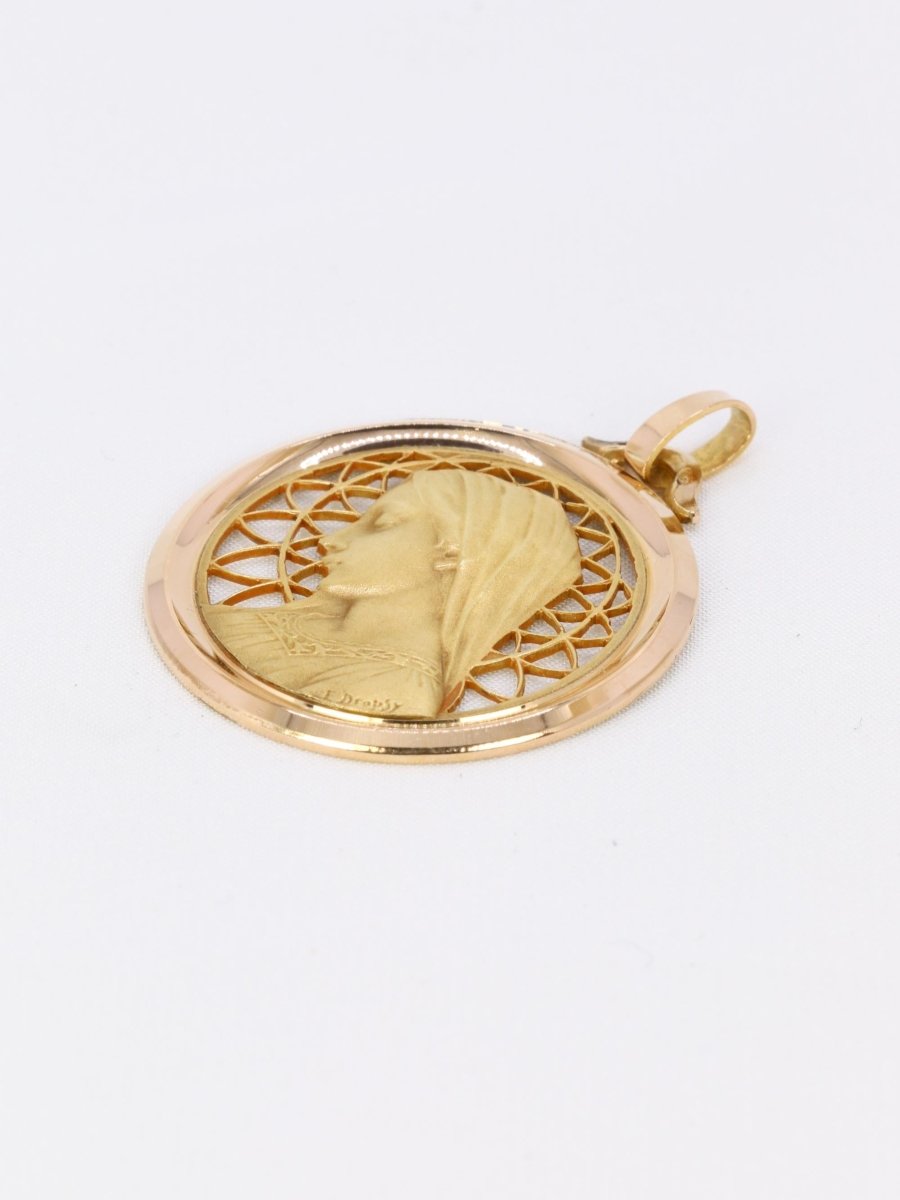 DROPSY Médaille vintage Vierge de profil or jaune - Castafiore