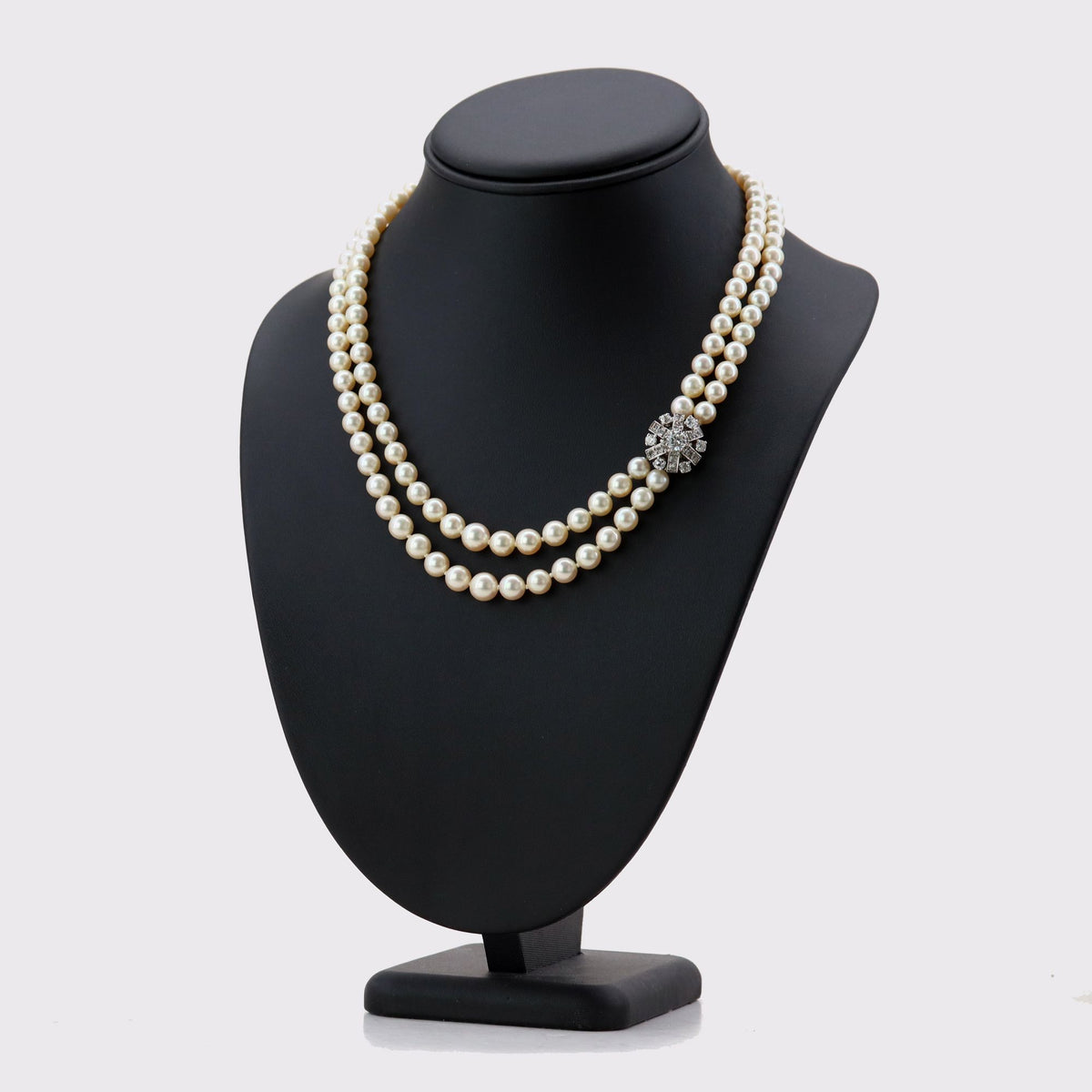 White Gold, Platinum, and Diamond Pearl Necklace
