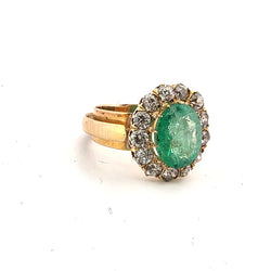 "Entourage" Ring in Yellow Gold, Emerald, and Diamonds