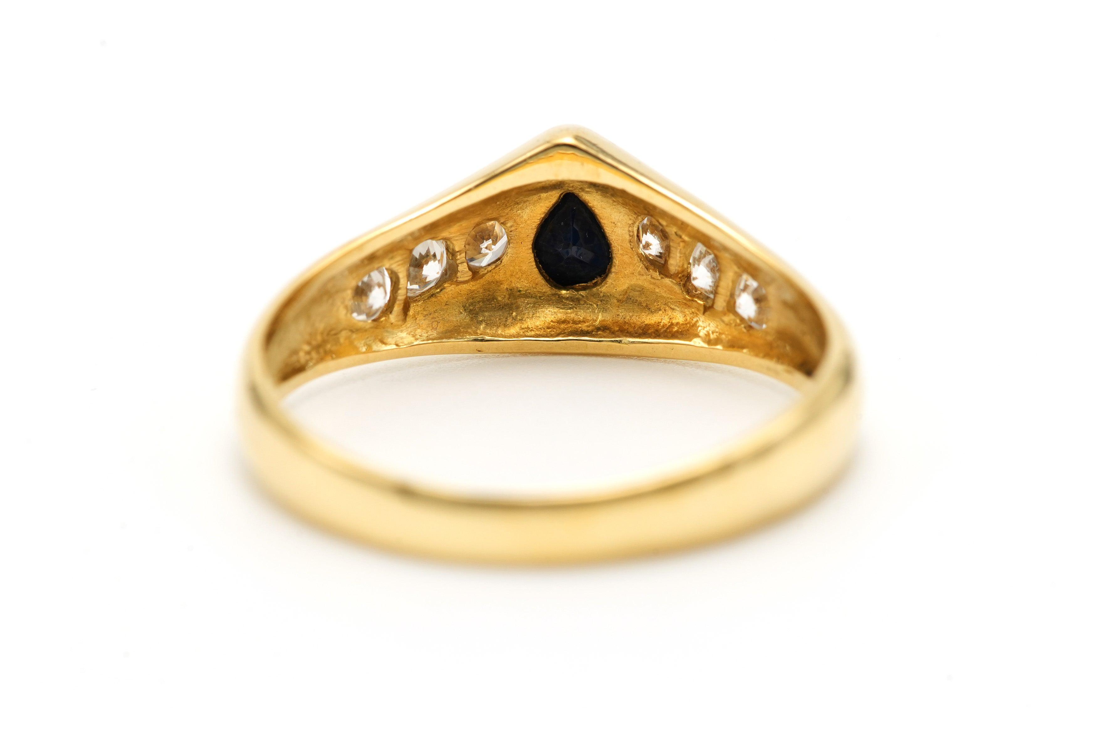 Bague Jonc en or jaune, saphir et diamants