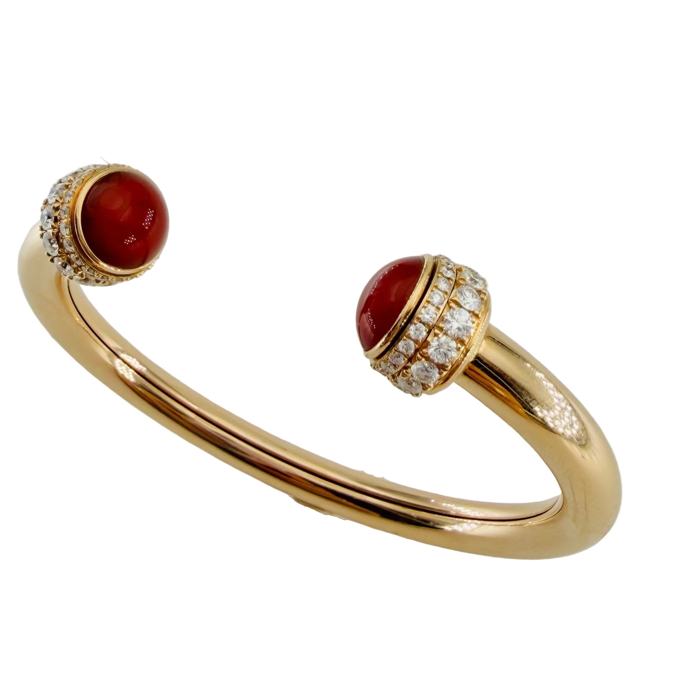 PIAGET "Possession" Bangle in rose gold, carnelian, and diamonds