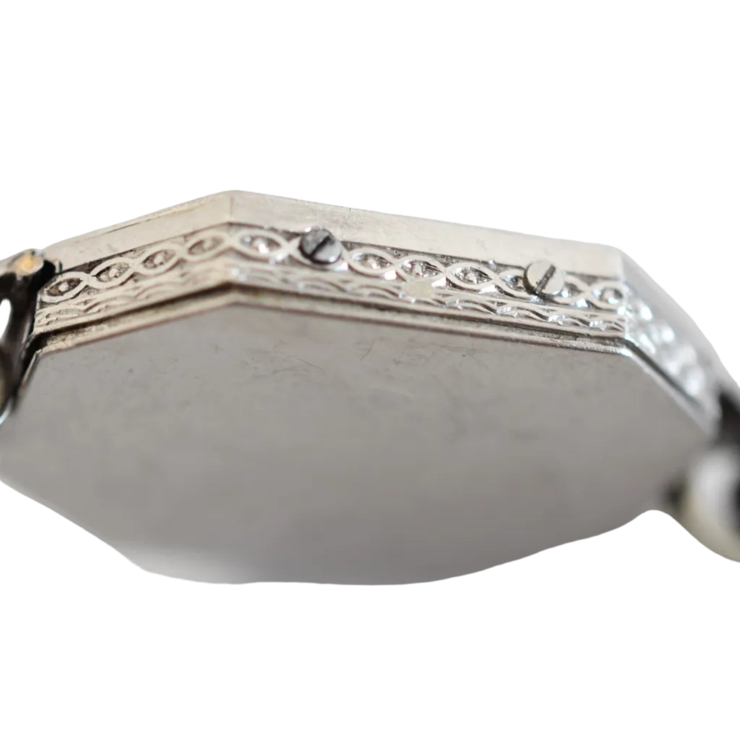 Montre VACHERON CONSTANTIN Art Déco en platine et diamants