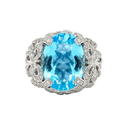 Entourage Ring in white gold, Topaz, and Diamonds