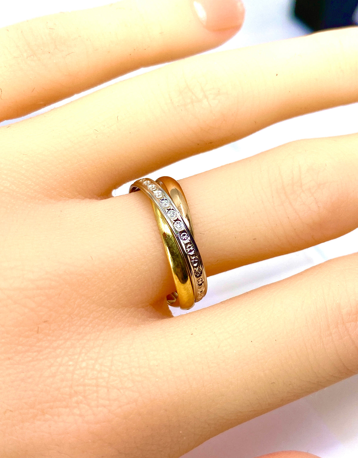 Bague en ors de couleurs