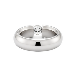 White Gold Solitaire Ring with Diamond