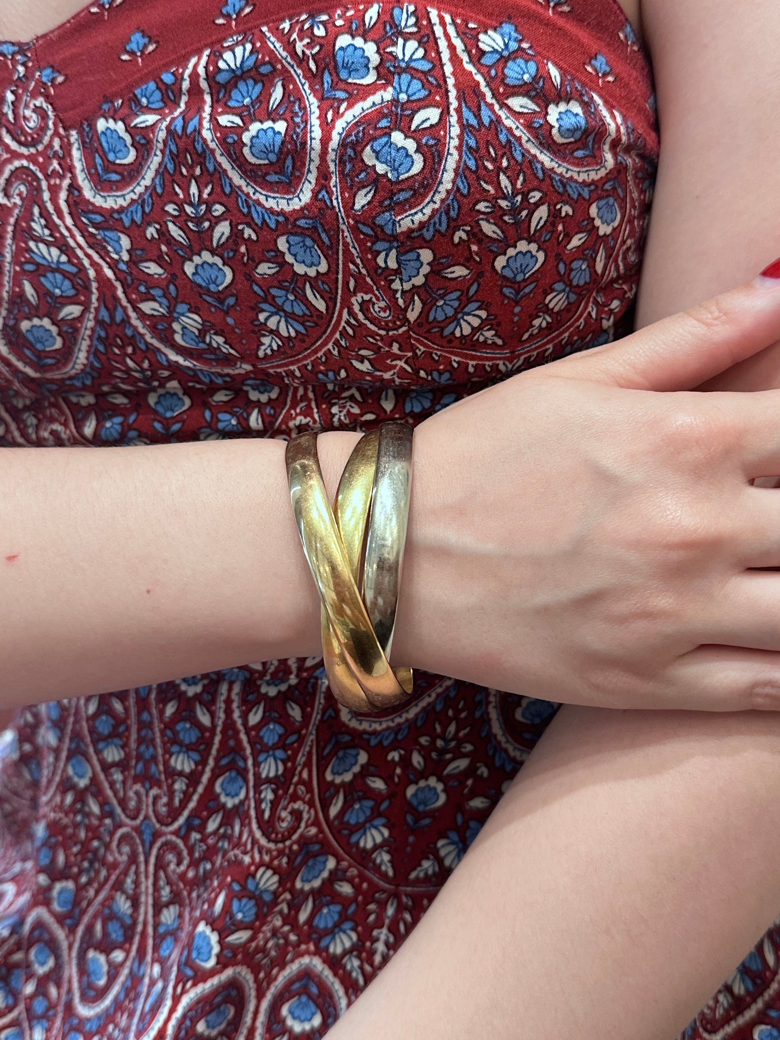Bangle in yellow gold, white gold, and rose gold
