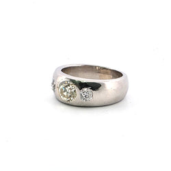 Bague Jonc en platine et diamants