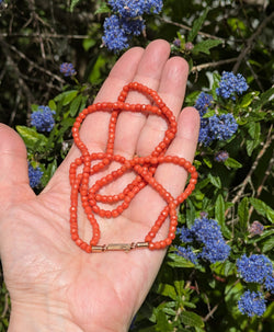 Double-strand choker necklace made of Mediterranean coral and rose gold